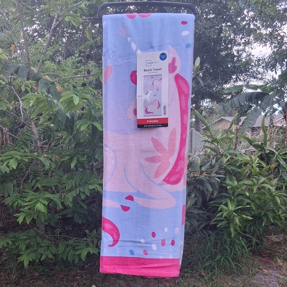 Mainstays Unicorn Beach Towel - Picture 3 of 7
